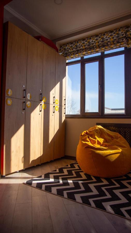 People Hostel Biskek Kültér fotó