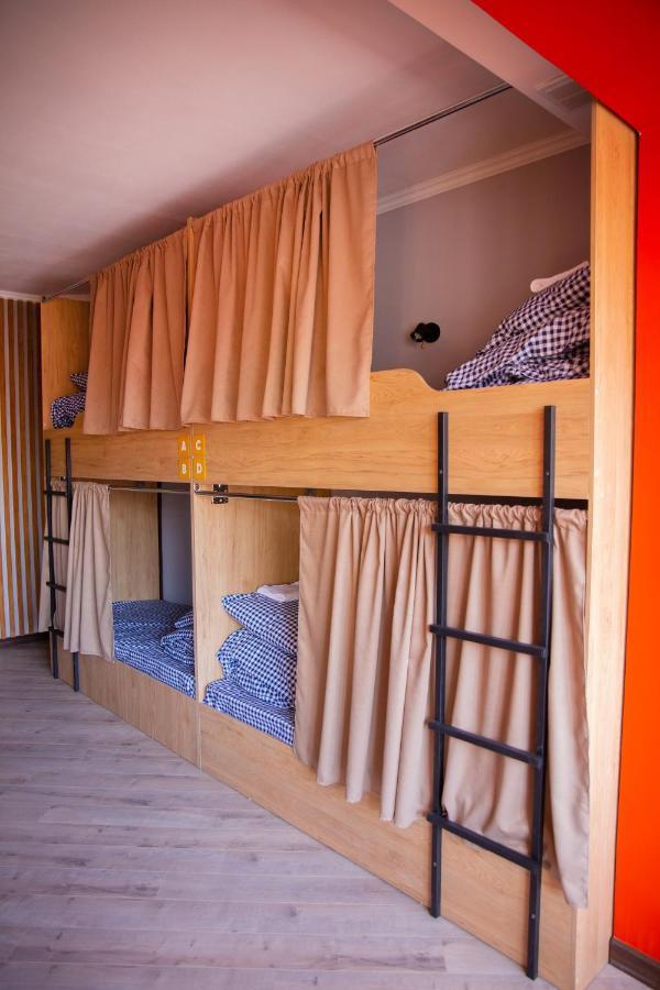 People Hostel Biskek Kültér fotó